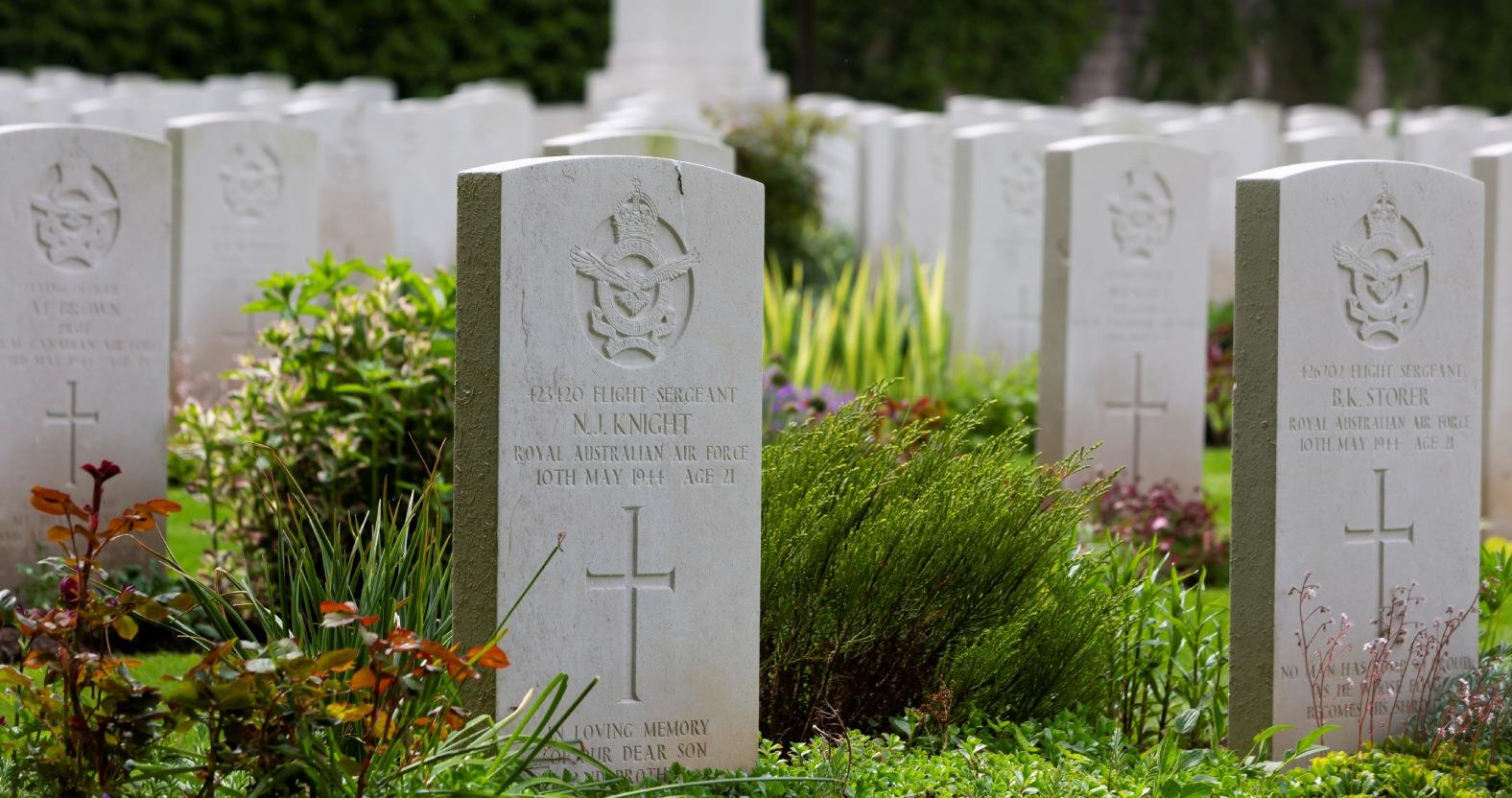 war-graves-3
