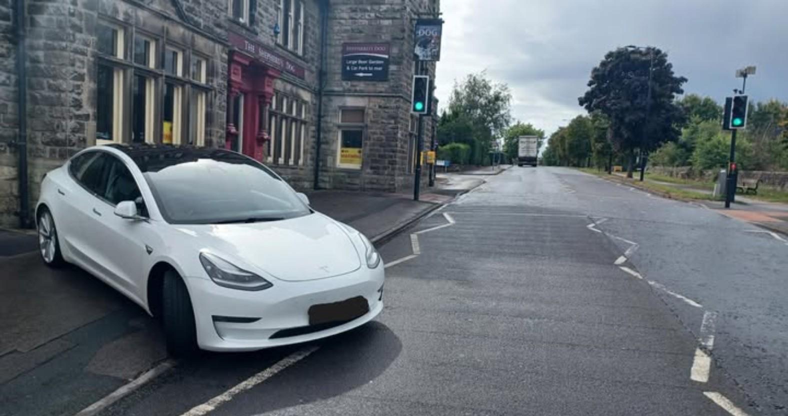harrogate-parking-tesla