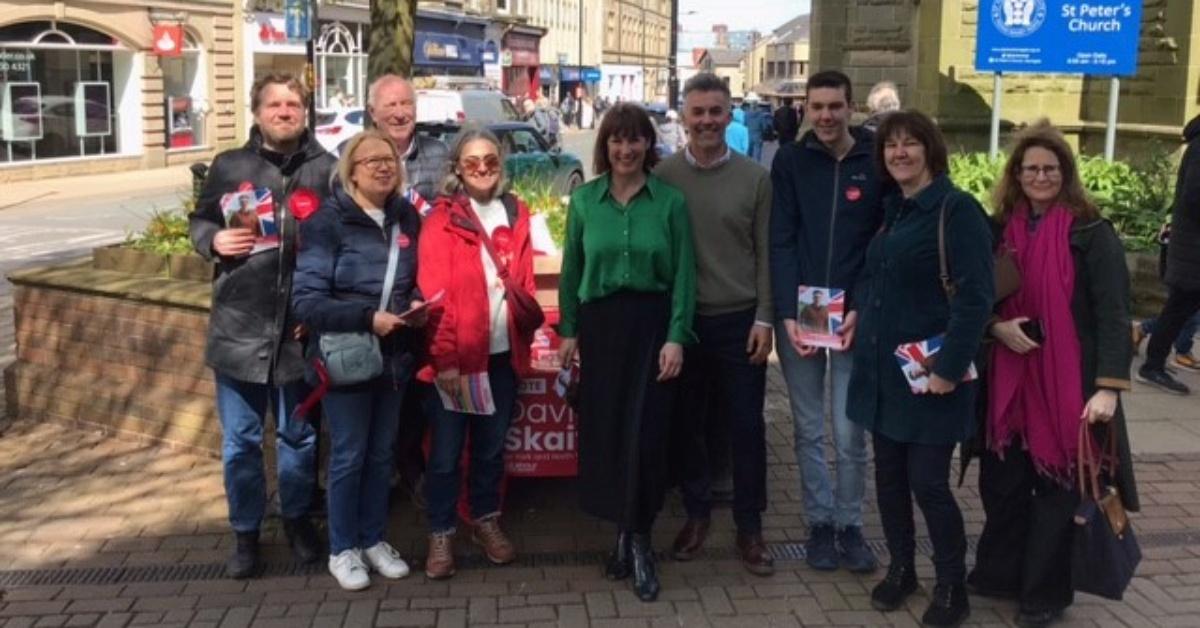 Photo of Shadow Chancellor Rachel Reeves and North Yorkshire mayoral candidate David Skaith campaigning with Labour Party workers in Harrogate.
