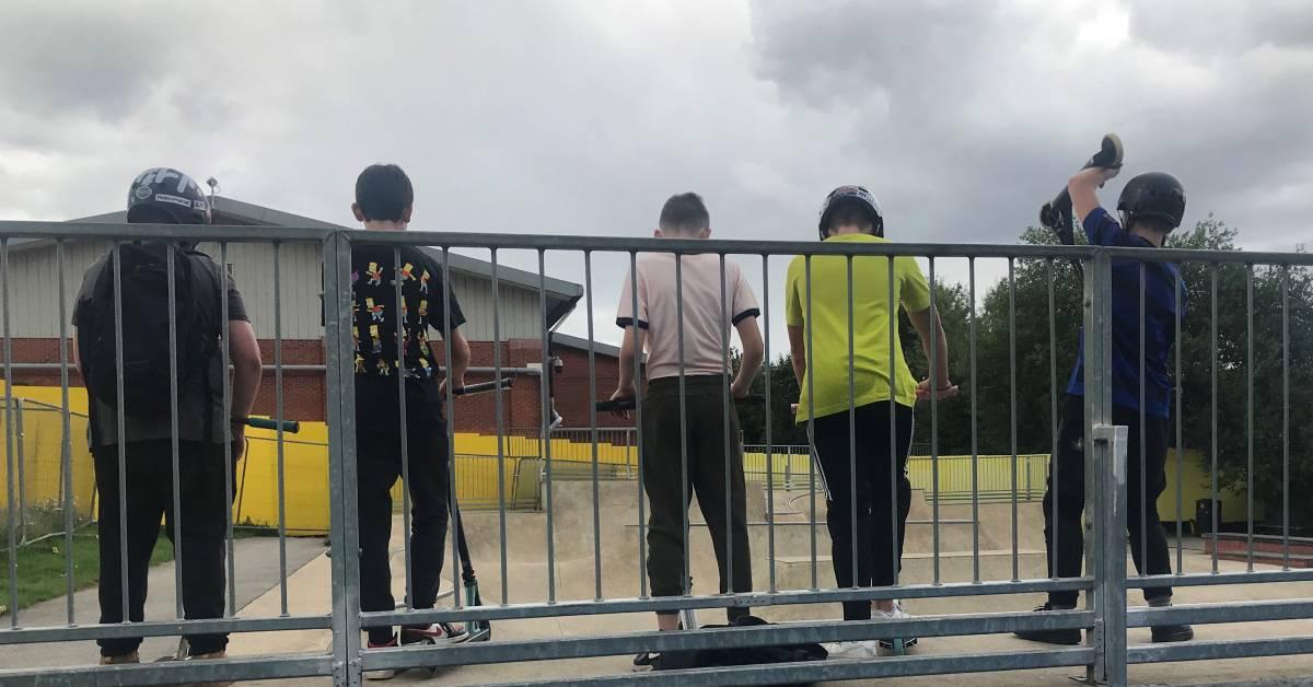 ripon-25th-july-2023-children-at-skate-park-2